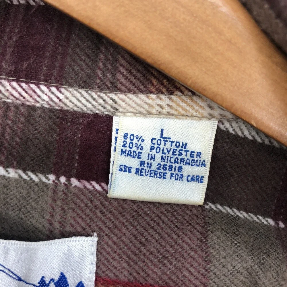 Lumber Jack Red and Green Plaid Western Button Up Collared Long Sleeve Shirt L